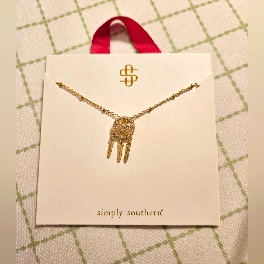 NWT Simply Southern Dainty Dream Catcher necklace